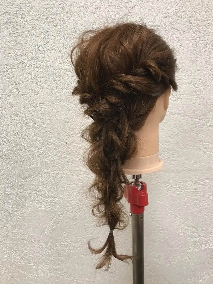 ロング ヘアアレンジ 三つ編み 簡単アレンジ ロング デザインカラー🌈 高木リョウのヘアスタイル