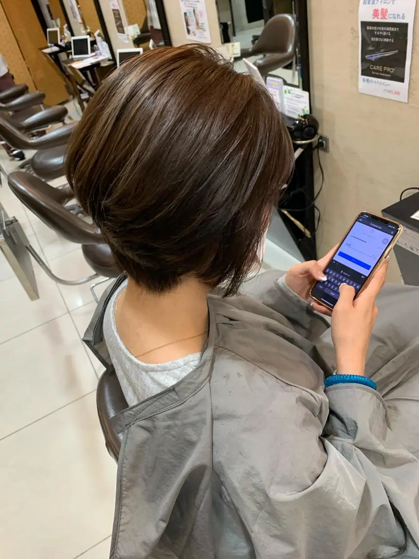 ショート カラー ベージュカラー ブリーチ ケアブリーチ ハイライトカラー ハイライト ブリーチ特化 ハイトーンRYOYAのヘアスタイル