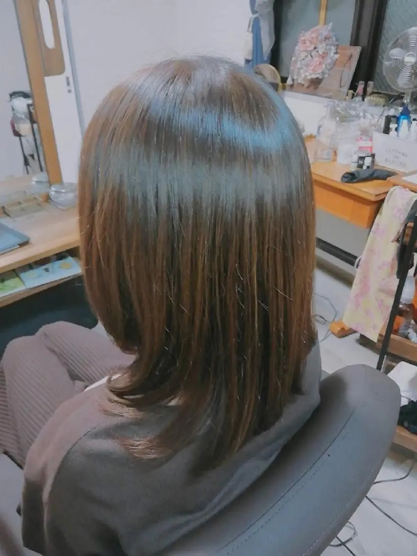 セミロング 髪質改善 トリートメント ヘアカラー トリートメント 池田 恵久美のヘアスタイル