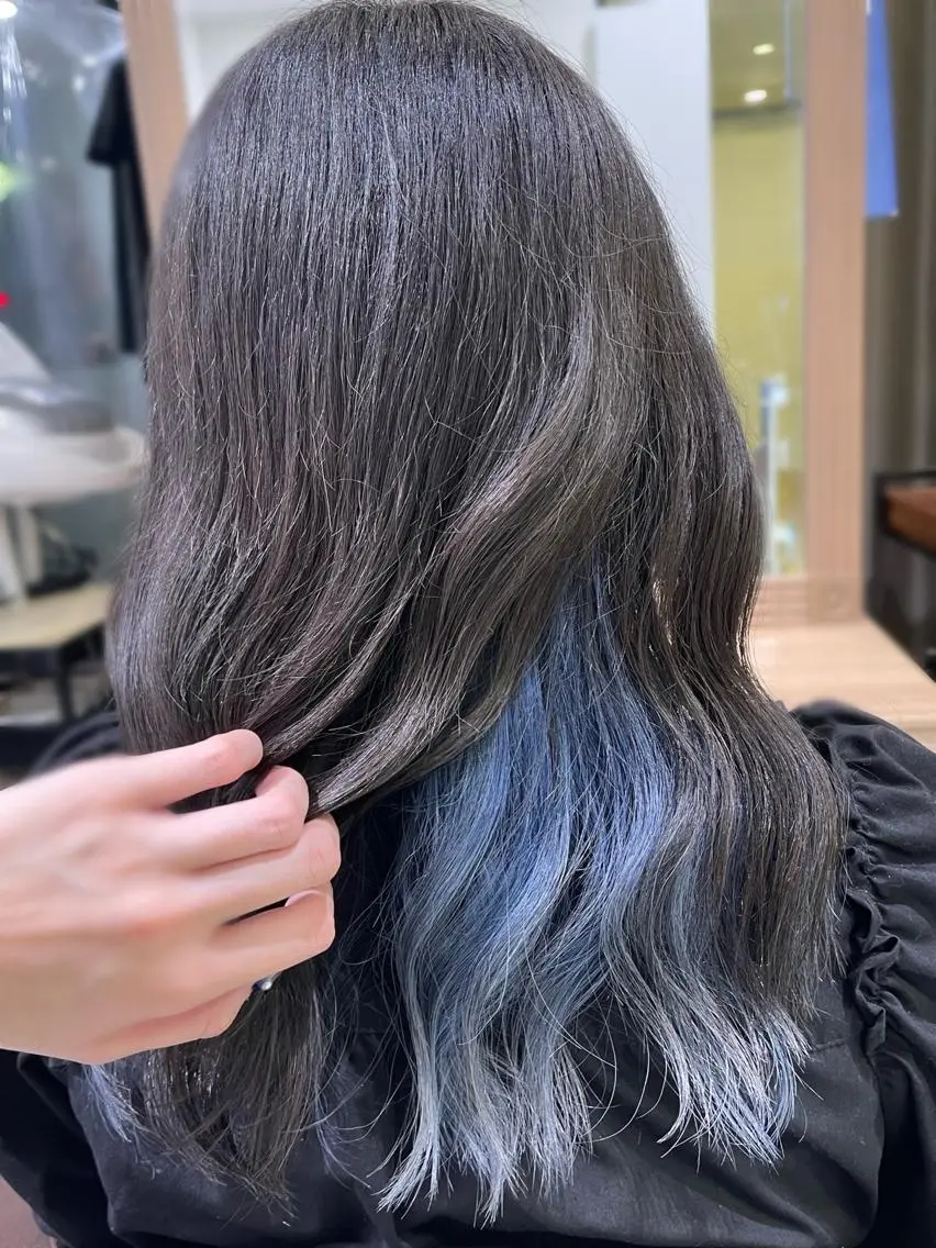 セミロング 艶カラー みゆう🎀のヘアスタイル