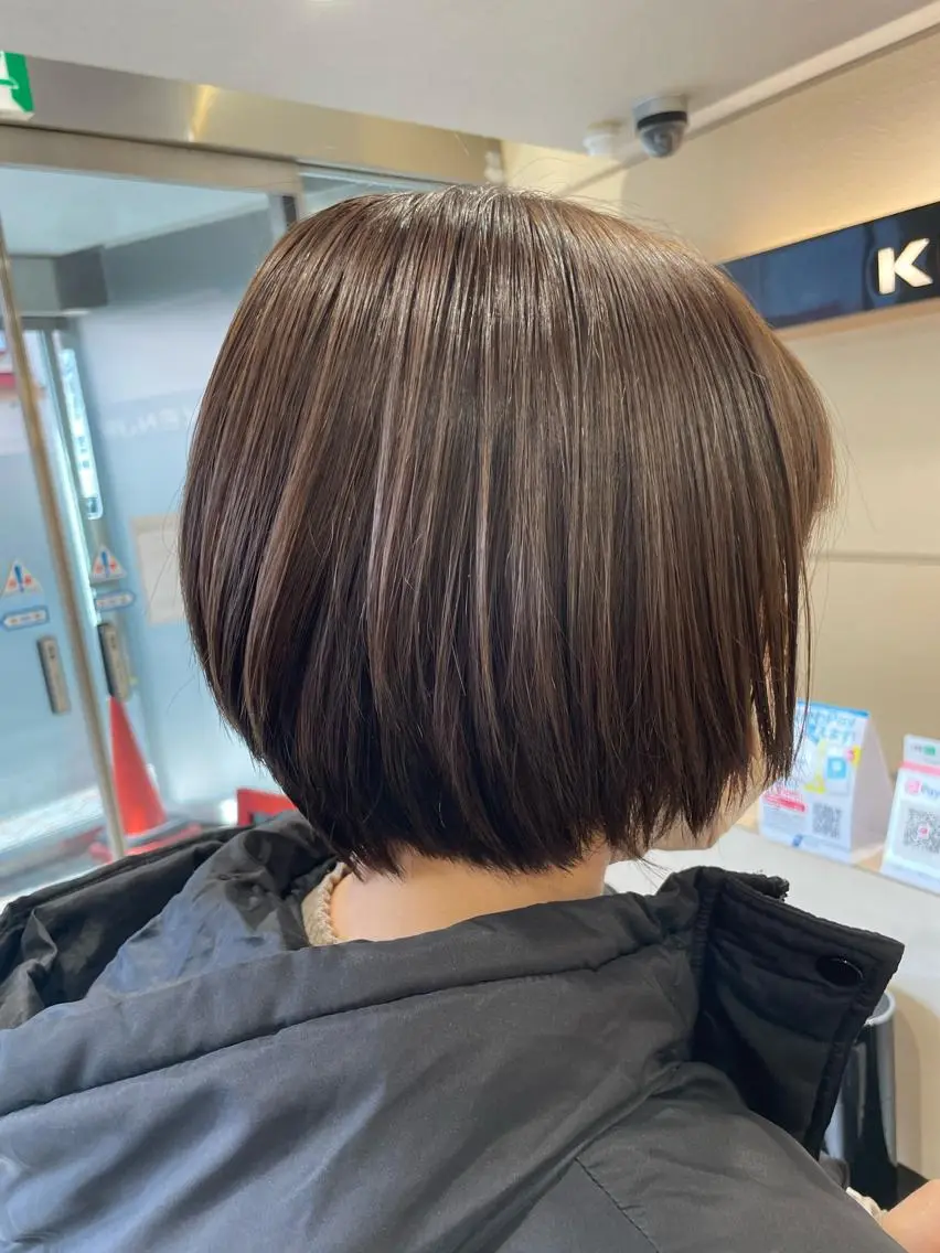 ショート カラー アッシュ アッシュグレー アッシュグレージュ グレージュ クロスパーマ/うる艶 カラー/Kurumiのヘアスタイル