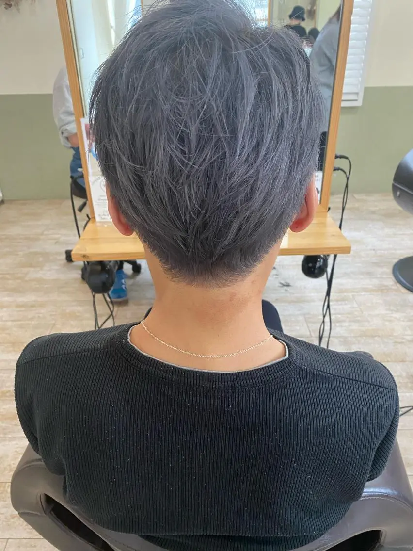 カラー メンズ シルバー ヘアカラー トリートメント Agu hair 清尾 浩昭のヘアスタイル