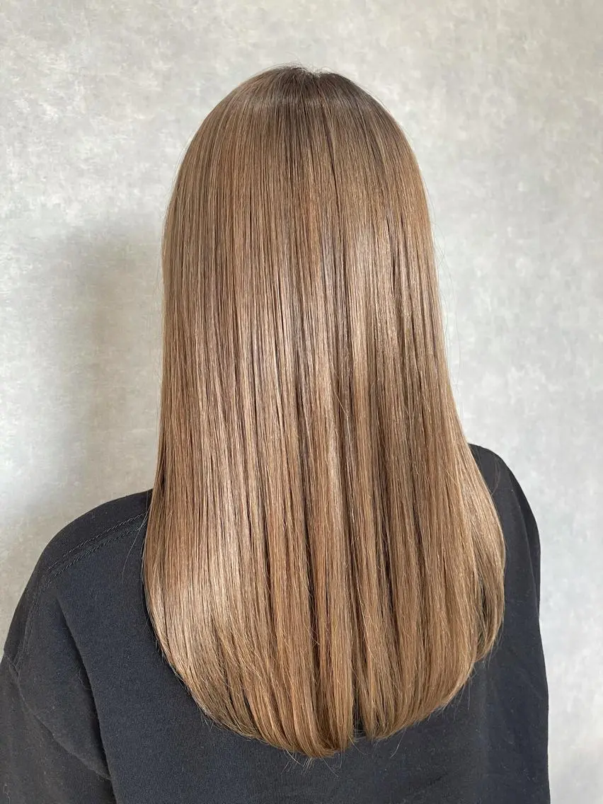 セミロング カット トリートメント 一ノ瀬 暁のヘアスタイル