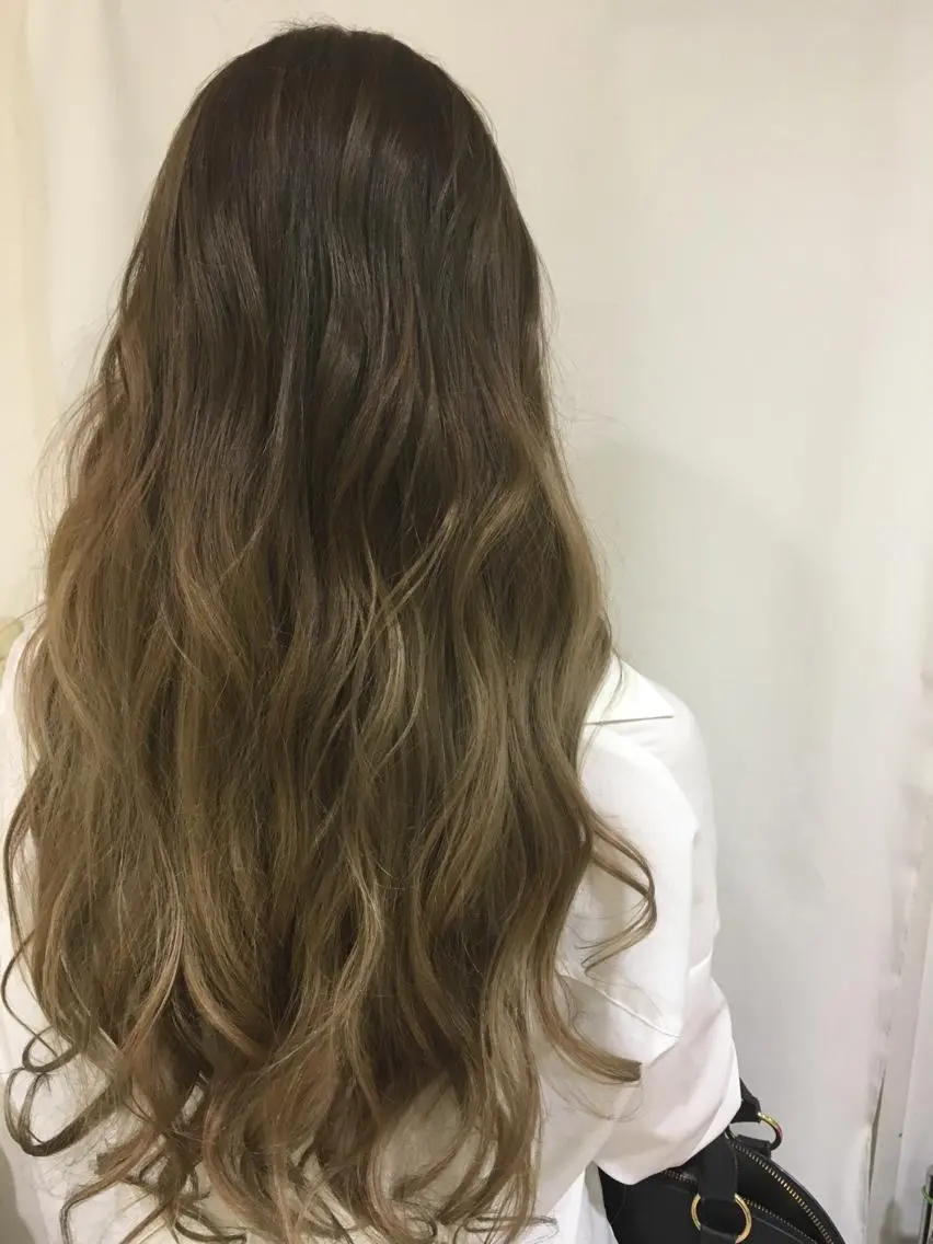 ミディアム カラー パーマ ヘアアレンジ グラデーションカラー きむえり/髪質改善 /うねり広がり改善のヘアスタイル