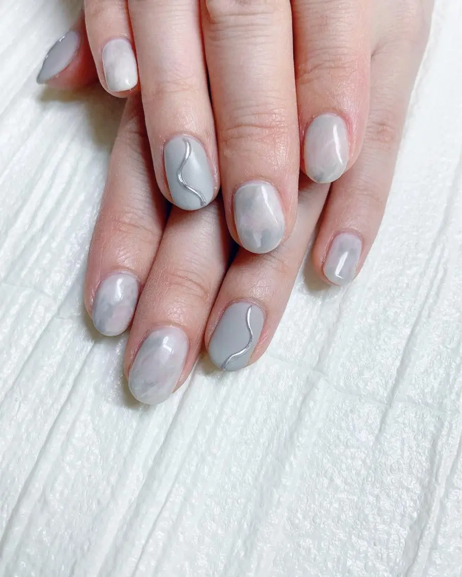 ショート ネイル ニュアンスネイル ハンドネイル misaki ..のネイルデザイン