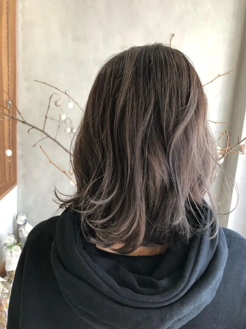 セミロング カラー ゴトウ ノブヒトのヘアスタイル