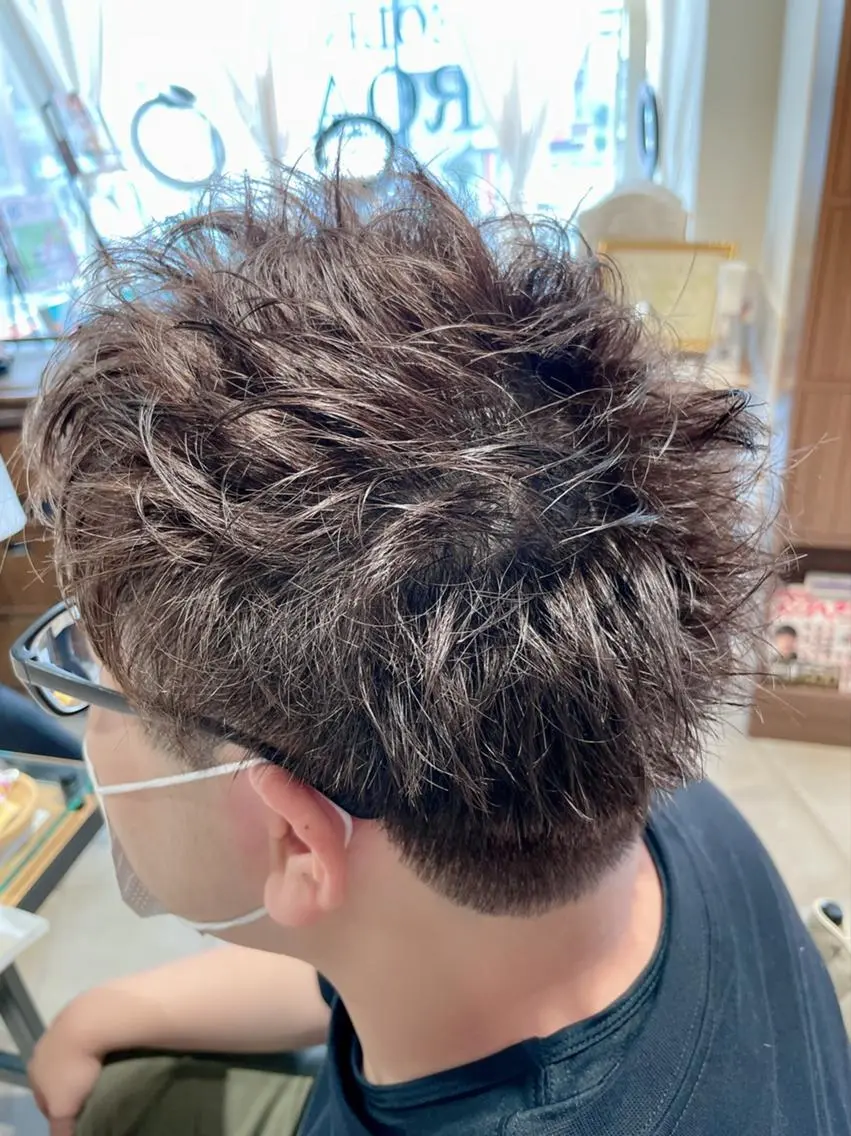 ショート メンズ カラー カット ヘアカラー NEOLIVE ROAのヘアスタイル