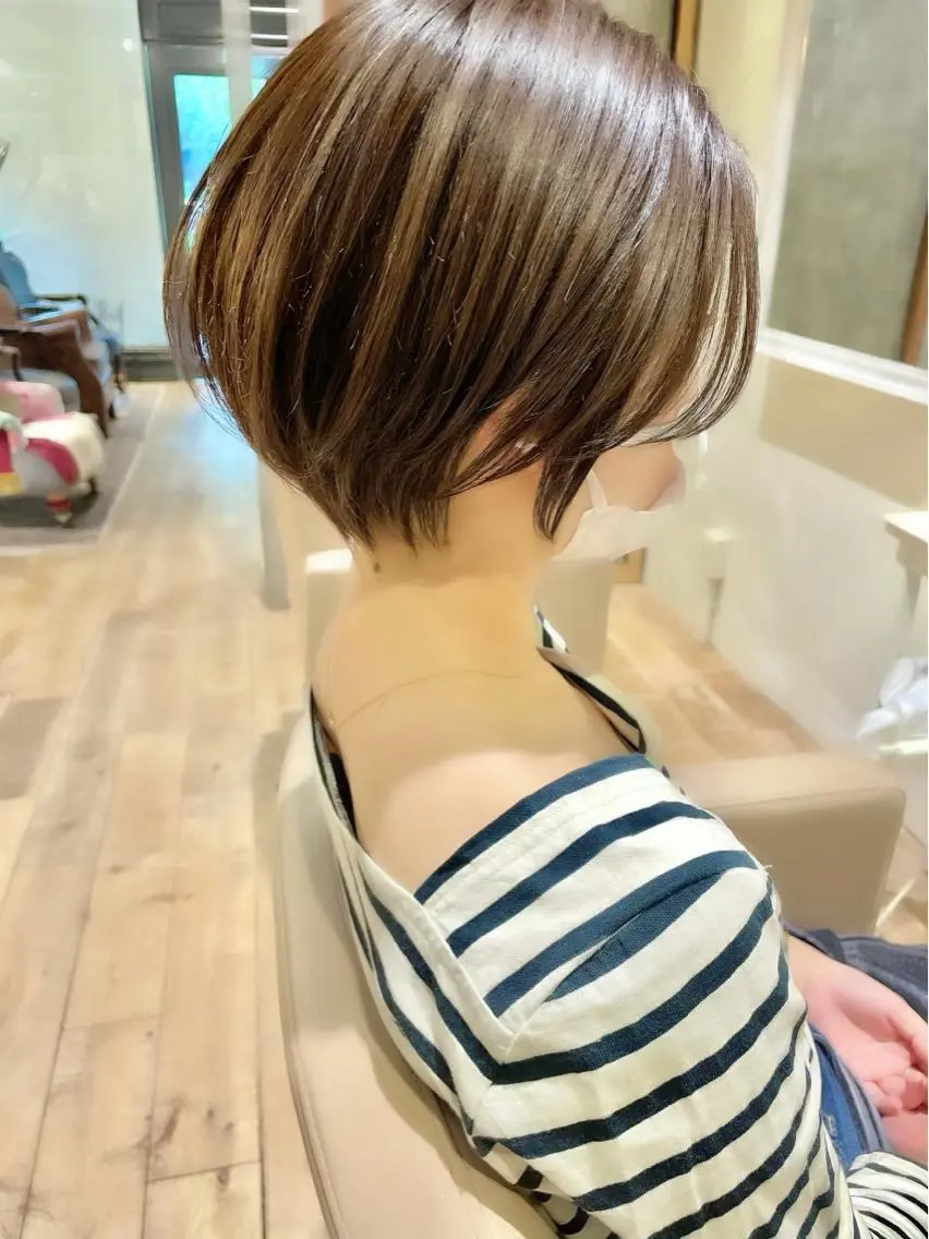 ショート ショート ボブ 梅田 木戸健人のヘアスタイル