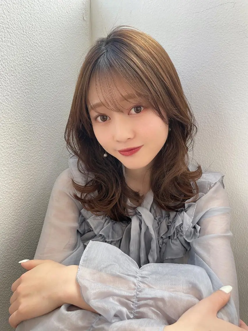 セミロング カラー パーマ セミロングパーマ 髪質改善 ヘアカラー トリートメント 上田 ヒロツグのヘアスタイル