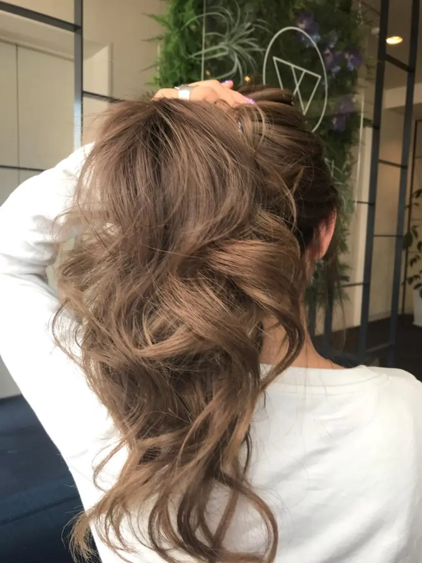 カラー W_SALON CONOCAのヘアスタイル