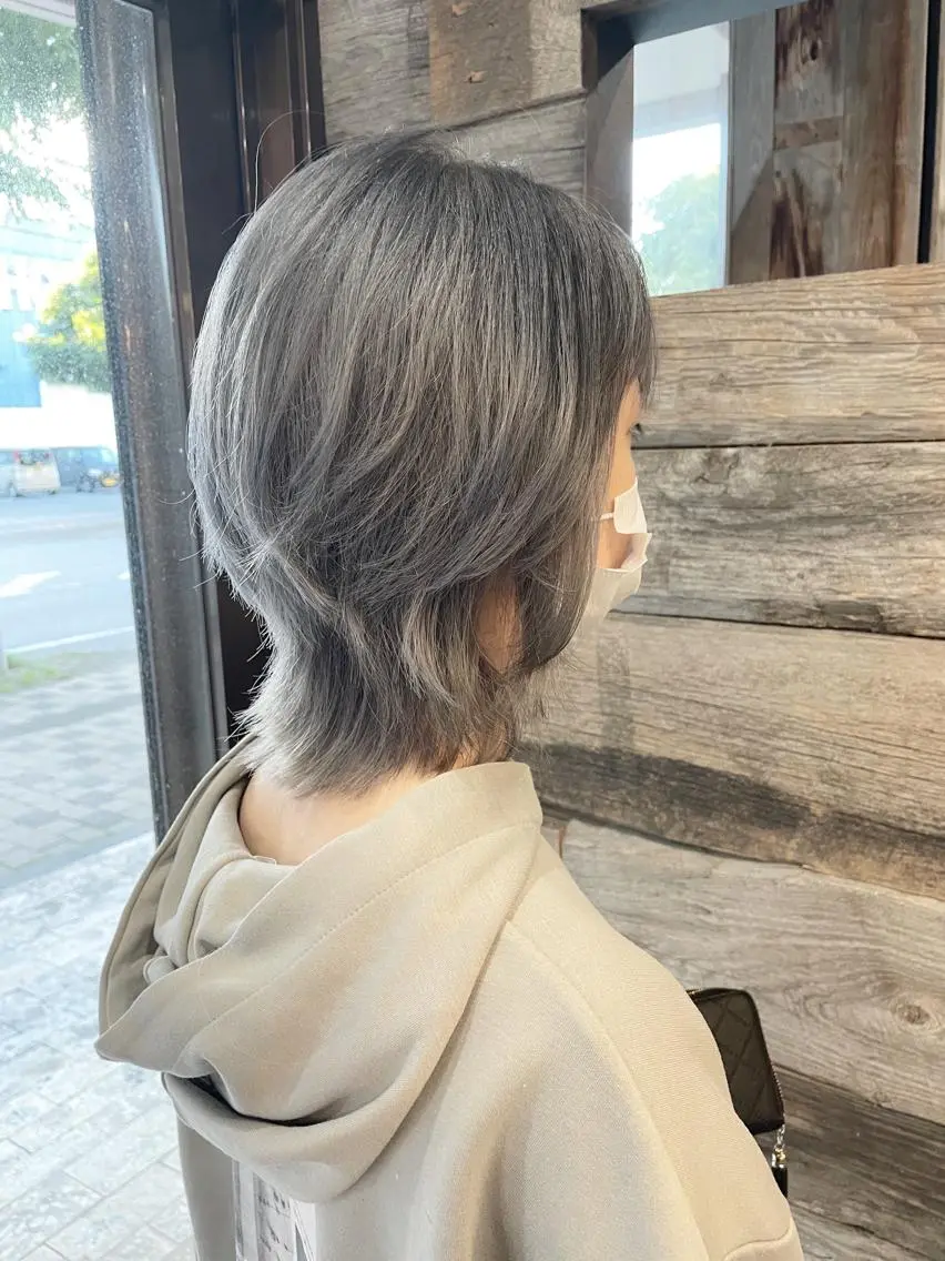 ショート ウルフカット andKおもろまち店 艶ダブルカラー✨のヘアスタイル