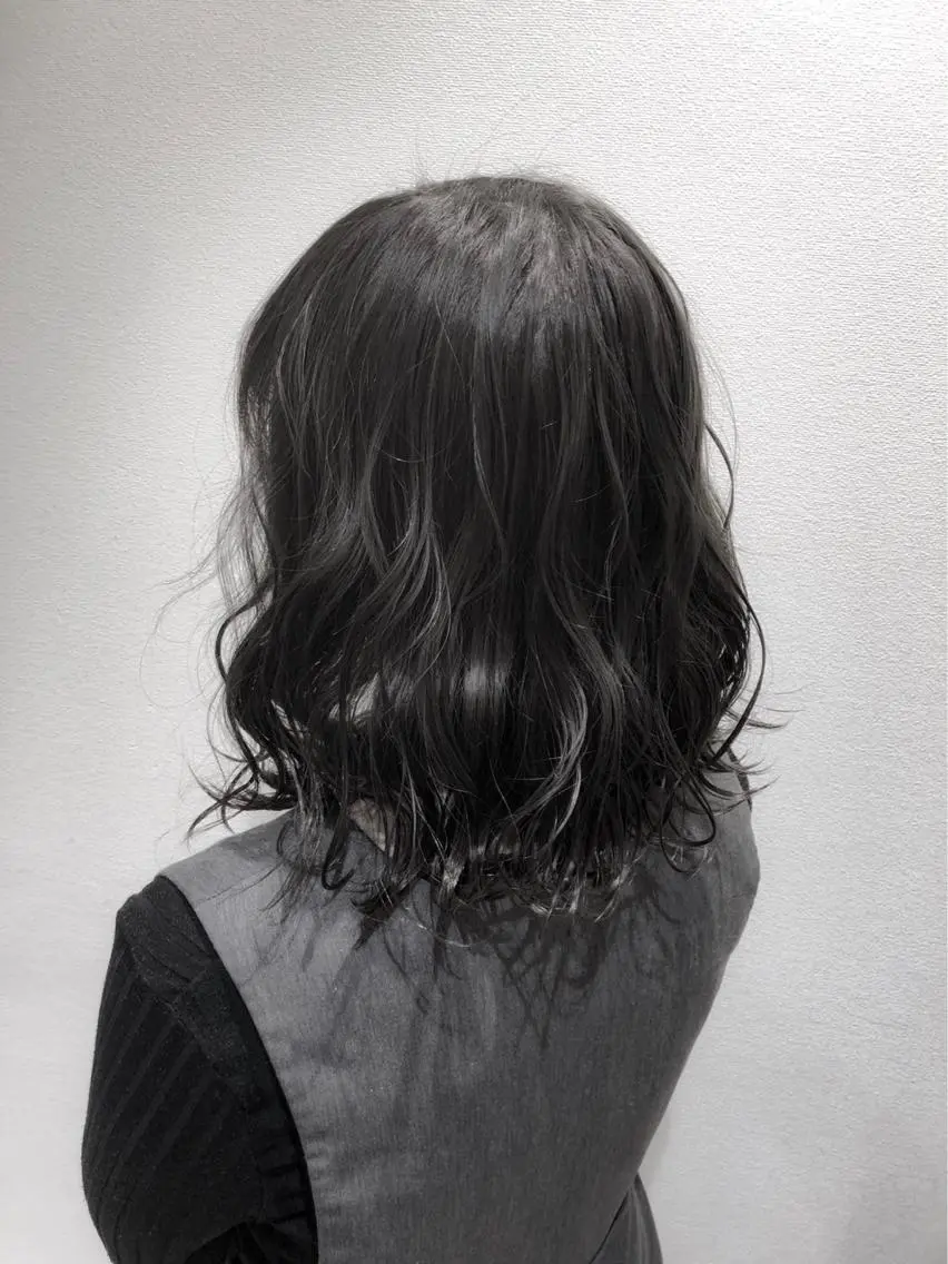 ミディアム カラー ヘアアレンジ 小白井 由美のヘアスタイル