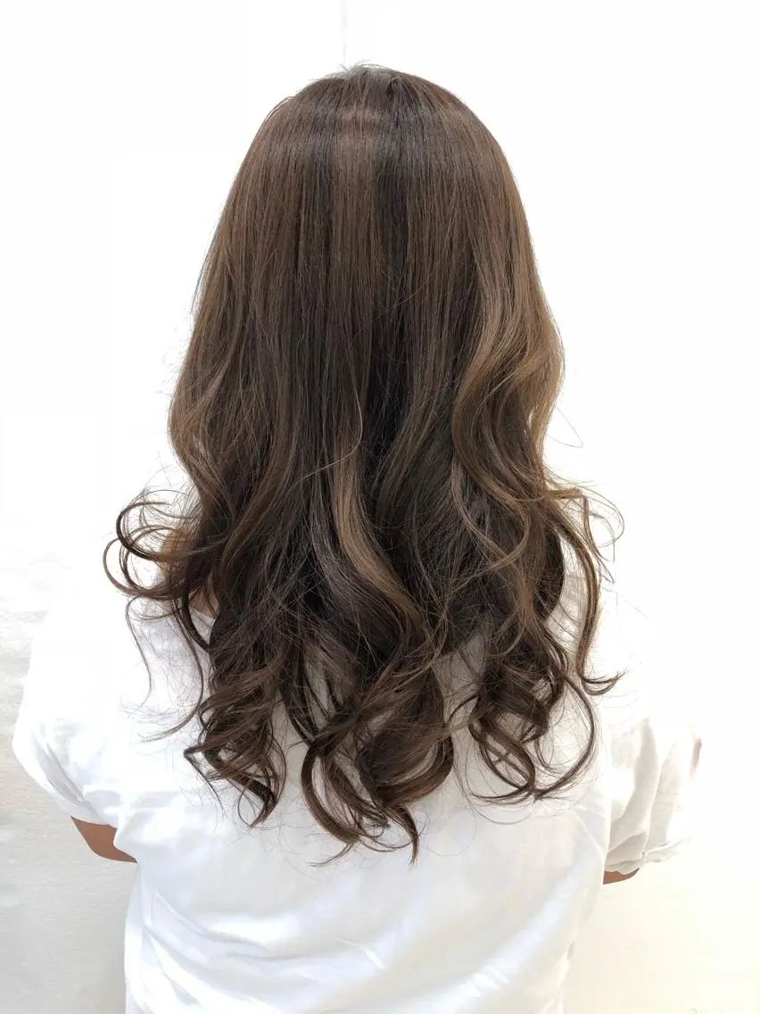 カラー ショート/白髪ぼかし 君和田若菜のヘアスタイル