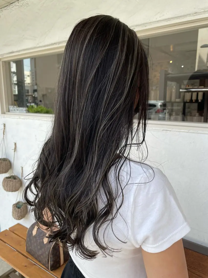 カラー ブリーチ ハイライトカラー ヘアカラー 後藤 陽花子のヘアスタイル