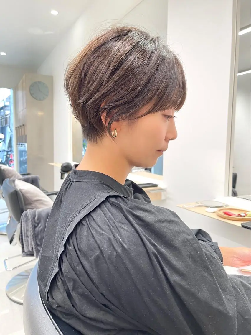 ショート オカダ ノゾミのヘアスタイル