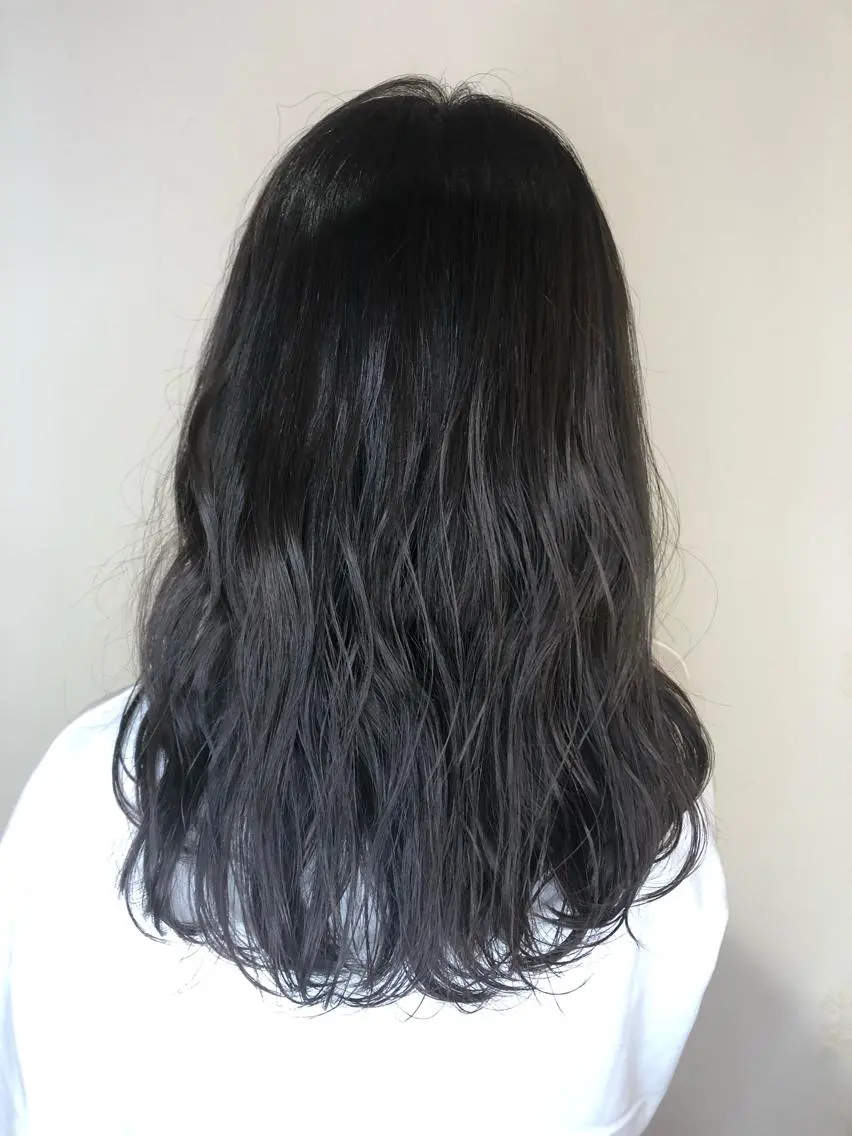セミロング 小濱 ありすのヘアスタイル