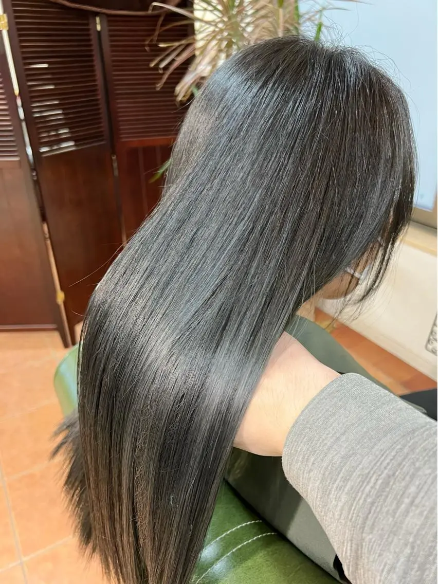 ロング カラー ヘアカラー トリートメント 石井 佑樹のヘアスタイル