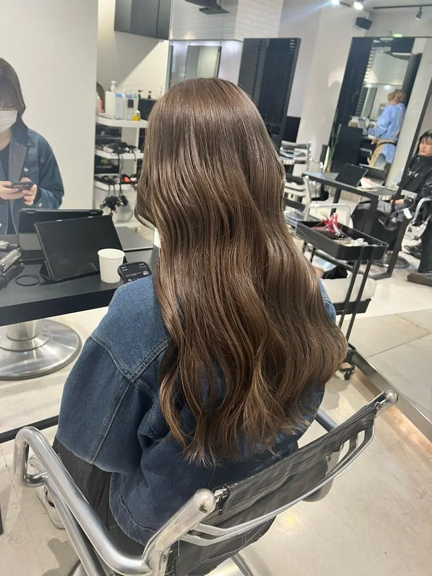 ロング カラー カット ヘアカラー トリートメント 赤みゼロ/透明感 カラー🌿KANTAのヘアスタイル