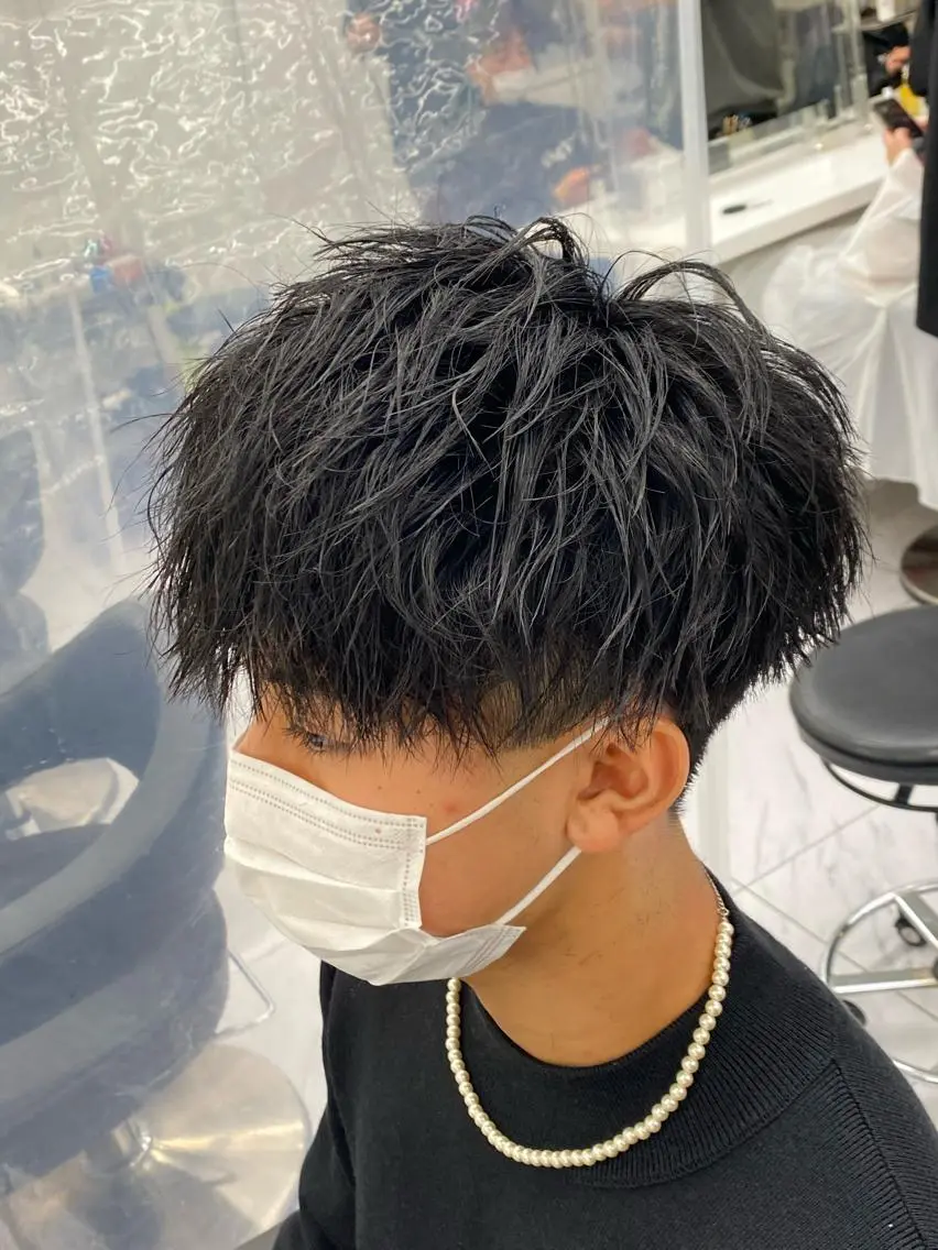 ミディアム パーマ ヘアアレンジ メンズ アイブロウ メンズ特化 水口湧太のヘアスタイル