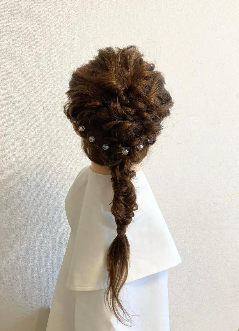 ロング ヘアアレンジ 田牧 みゆきのヘアスタイル