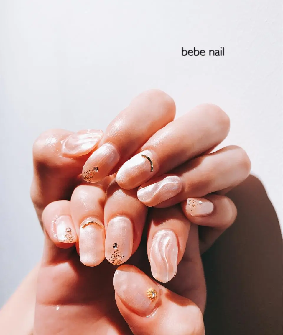 ネイル ニュアンスネイル ストーンネイル Ann nailのネイルデザイン