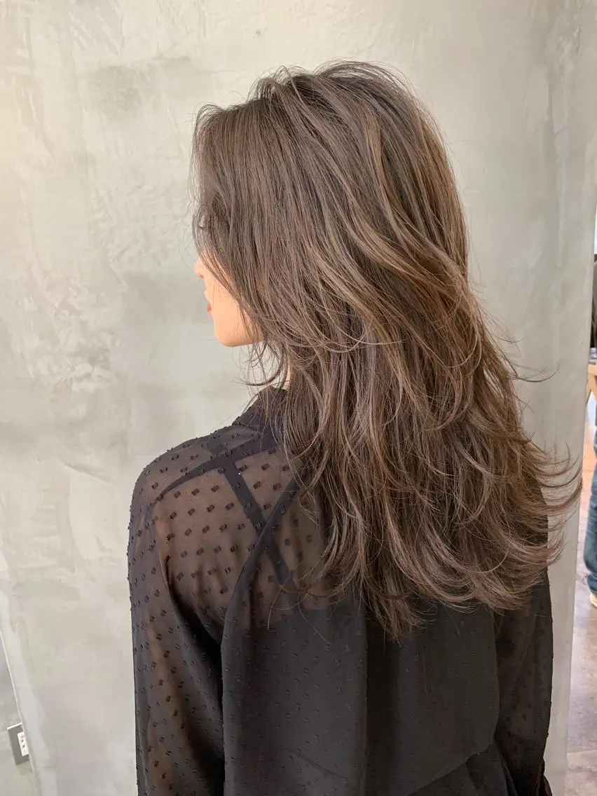ロング カラー カット ヘアカラー トリートメント リピート率No.1✨ ユウキのヘアスタイル