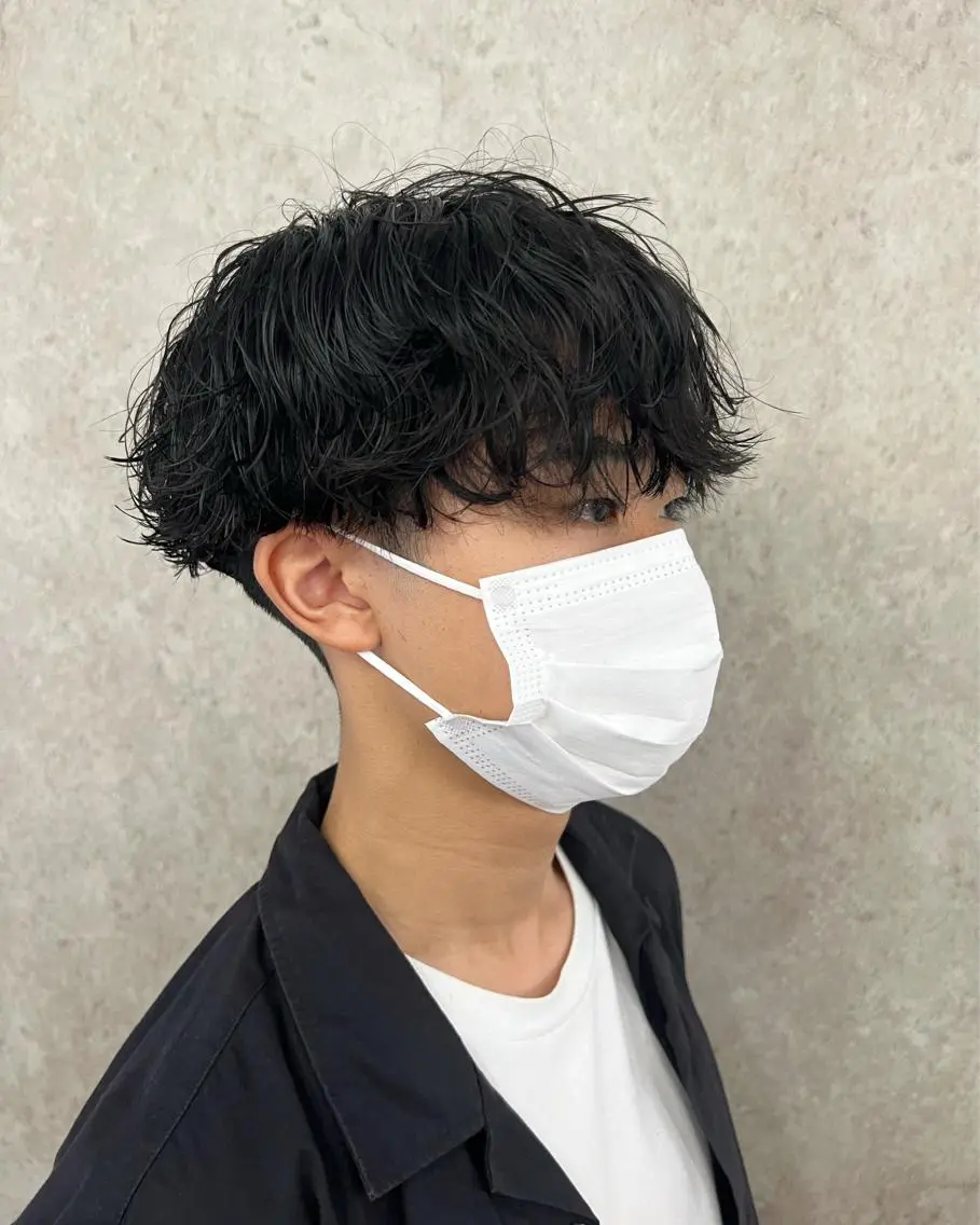 パーマ メンズ メンズブリーチ メンズハイトーン マッシュ メンズパーマ 刈り上げ カット パーマ トリートメント ショートヘア原宿 fifth コシのヘアスタイル