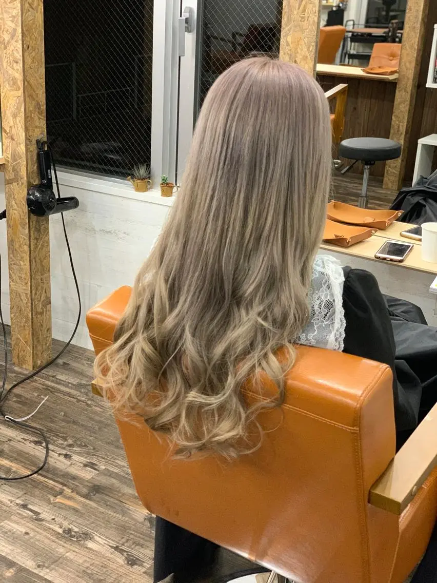 ロング カラー カット ヘアカラー ✨透明感カラー×艶髪 ✨生神優季のヘアスタイル