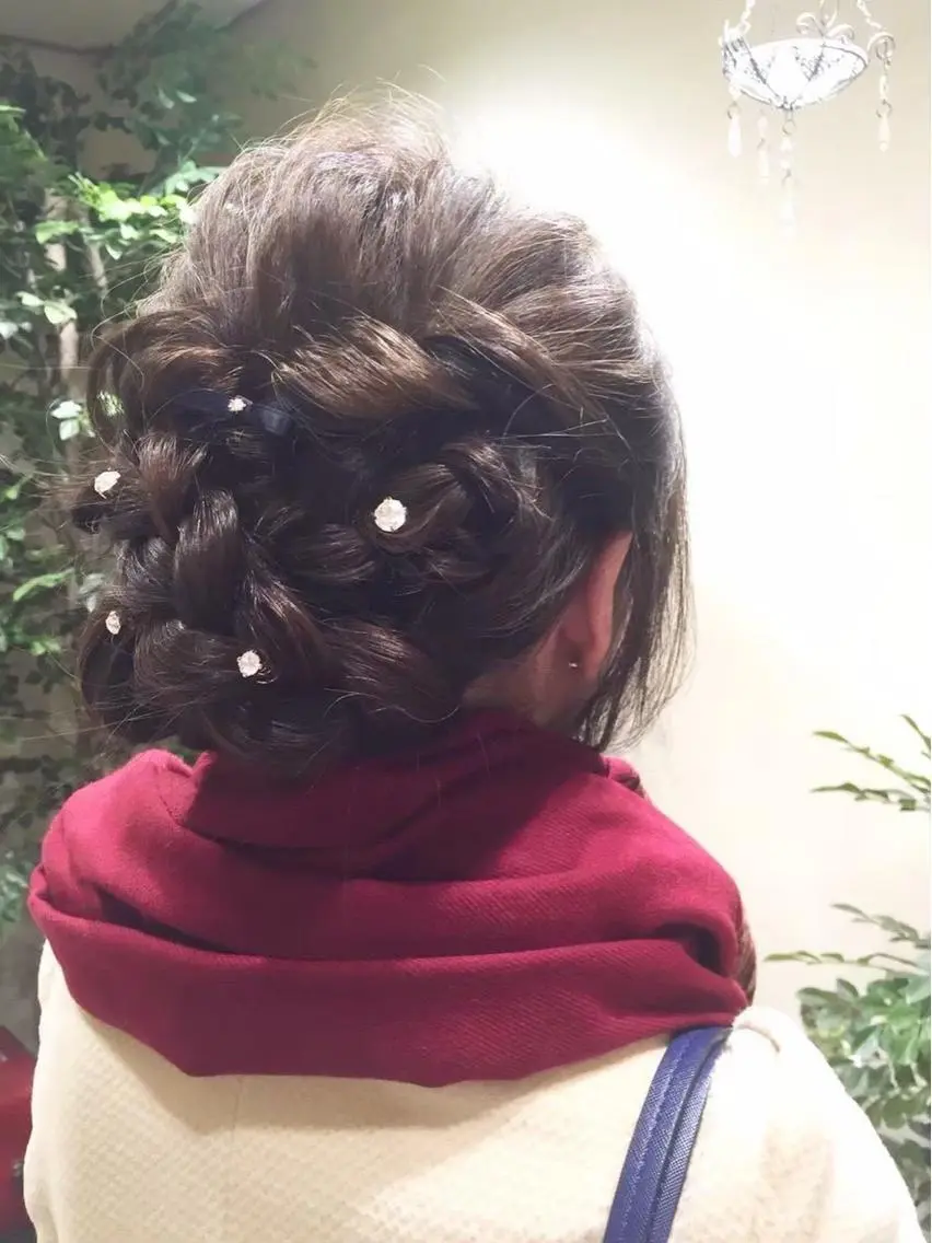 ミディアム ヘアアレンジ ハーフアップ 結婚式・ブライダル 三つ編み ヘアセット 髪質改善ヘアケア 艶髪特化/上田のヘアスタイル