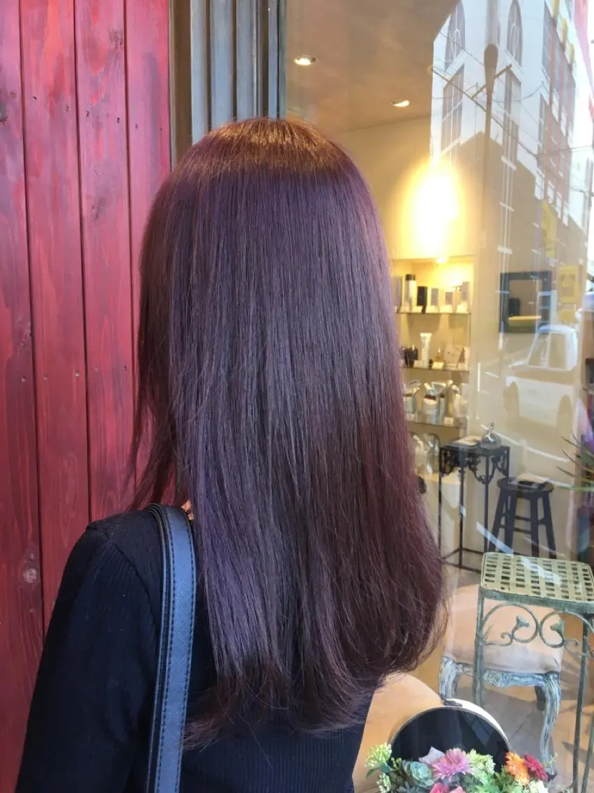 セミロング カラー イルミナカラー ピンクカラー カット パーマ トリートメント plaatje 義見のヘアスタイル
