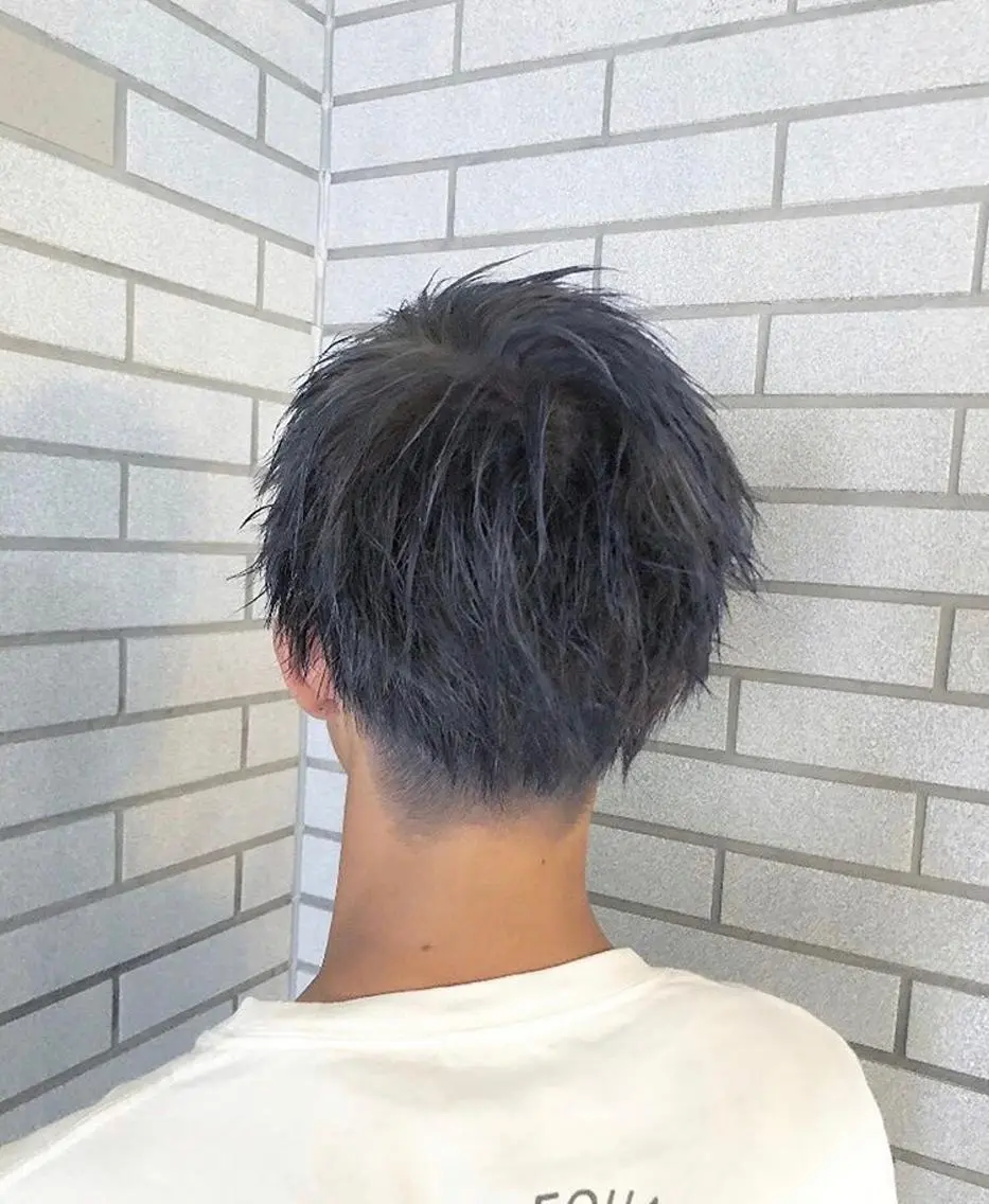 ショート カラー メンズ メンズブリーチ メンズハイライト メンズメッシュ アディクシーカラー アッシュ 中村 よしひでのヘアスタイル
