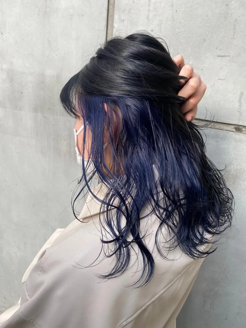 セミロング カラー ハイトーン/レイヤー 似合わせ・ユキノのヘアスタイル