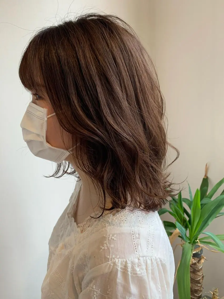 セミロング カラー ブラウンカラー 透明感カラー ピンクカラー ピンクブラウン レイヤーカット "小顔カット" Fuko.のヘアスタイル