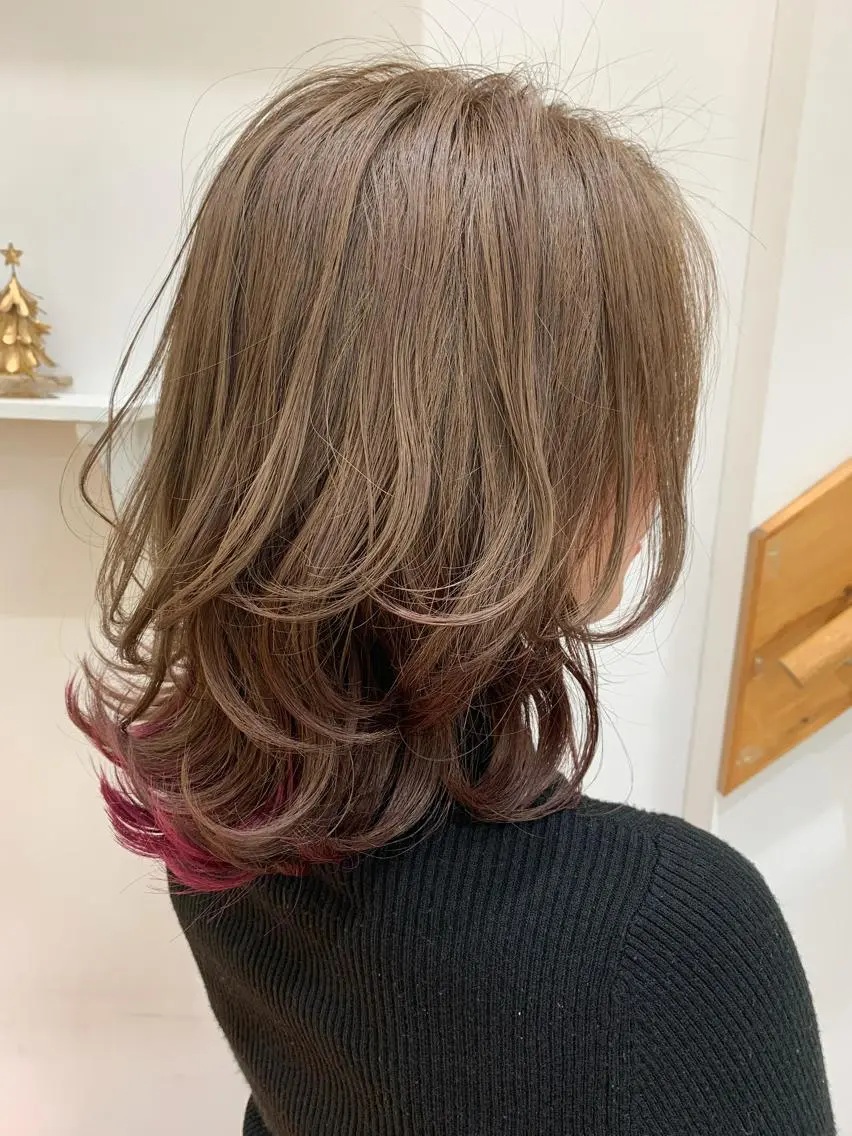 ミディアム カラー ブリーチ レッドカラー ヘアカラー トリートメント ヘアアレンジ にいた かづしげのヘアスタイル