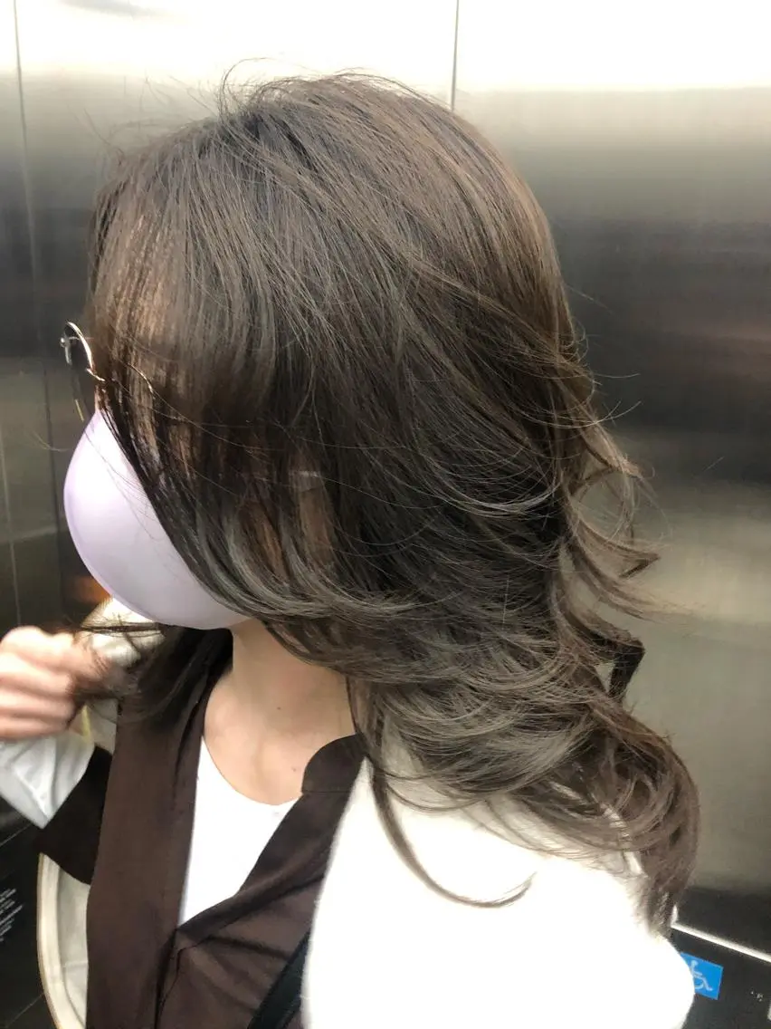 セミロング カラー ベージュカラー 透明感カラー レイヤーカット 髪質改善　用賀美容院 比嘉　廣樹のその他イメージ