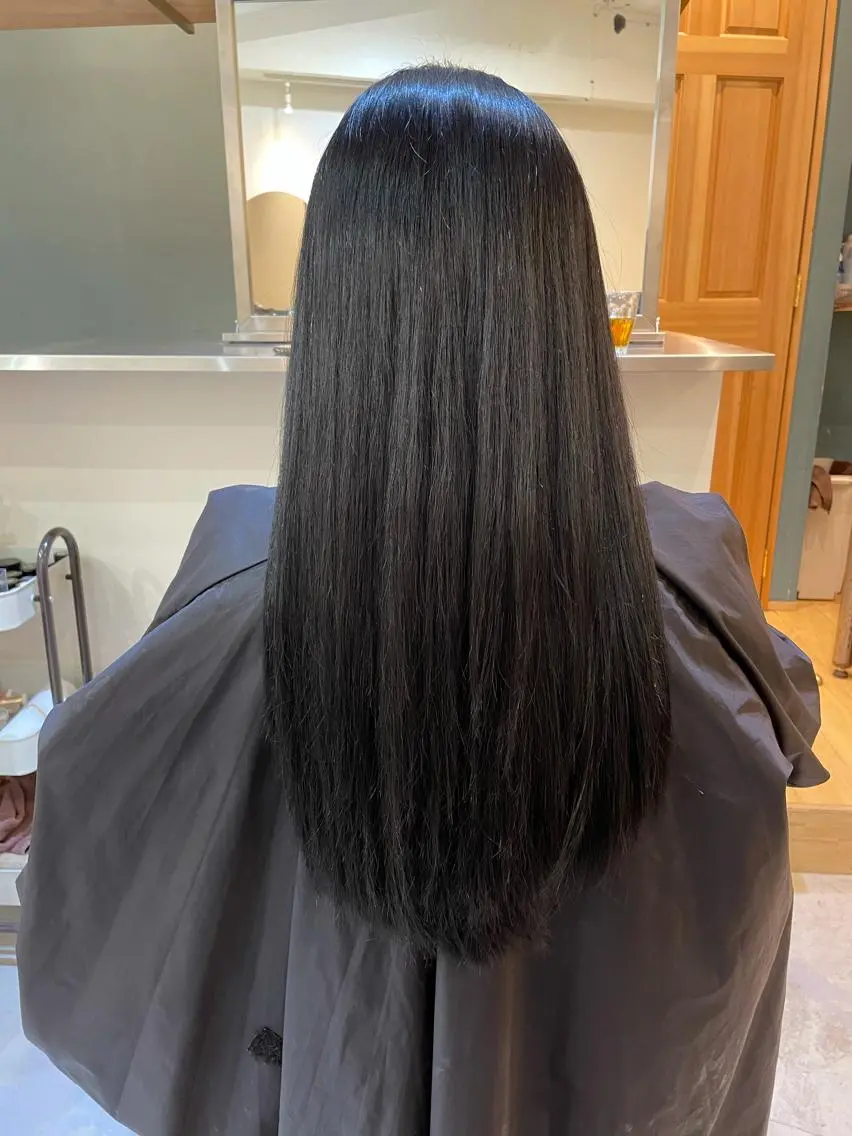 ロング パーマ ヘアアレンジ カット ヘアカラー REONA🪽✨薬院 レイヤーカット🫧のヘアスタイル