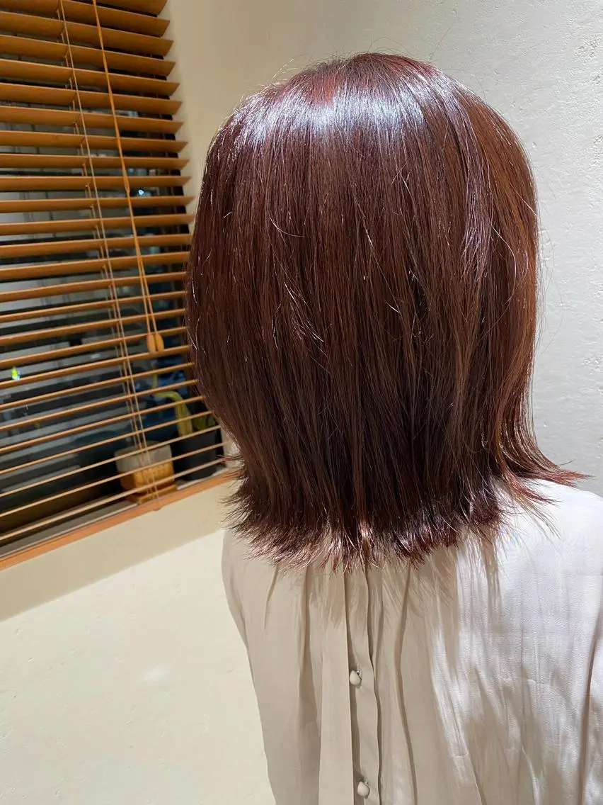 カラー ボルドーカラー 中村 莉子のヘアスタイル