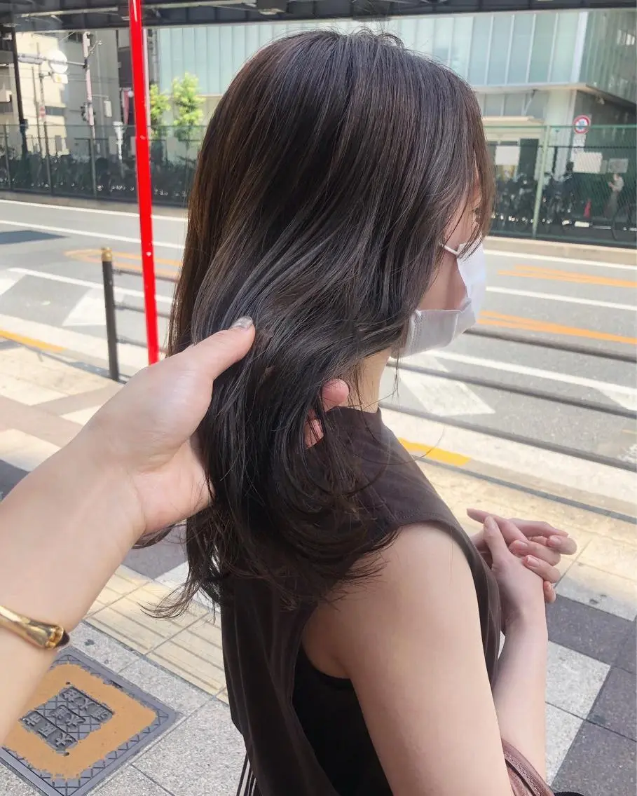 セミロング カラー ヘアアレンジ ベージュカラー レイヤーカット カット ヘアカラー トリートメント 酸性縮毛矯正🧴韓国 レイヤー/髪質改善のヘアスタイル