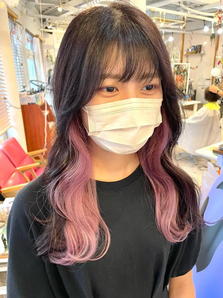 ミディアム インナーカラー 推し ブリーチ  髪質改善のヘアスタイル