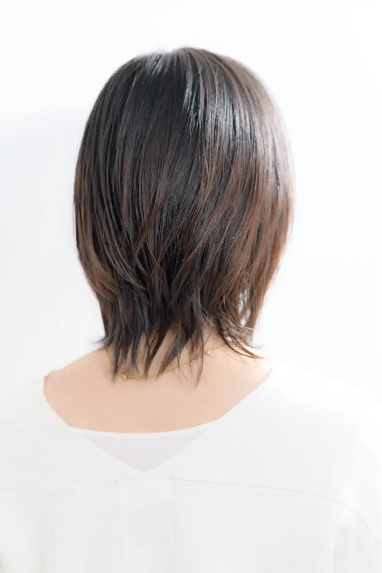 ミディアム カラー ブラウンカラー 伸ばしかけ カット トリートメント 艶髪/髪質改善/ レイヤー/鈴木慎一のヘアスタイル