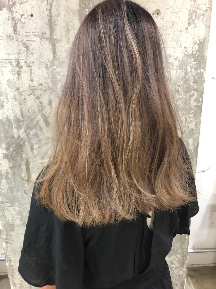 ロング カラー グラデーションカラー ハイライトカラー ハイライト Pia ツボイ ケイタのヘアスタイル