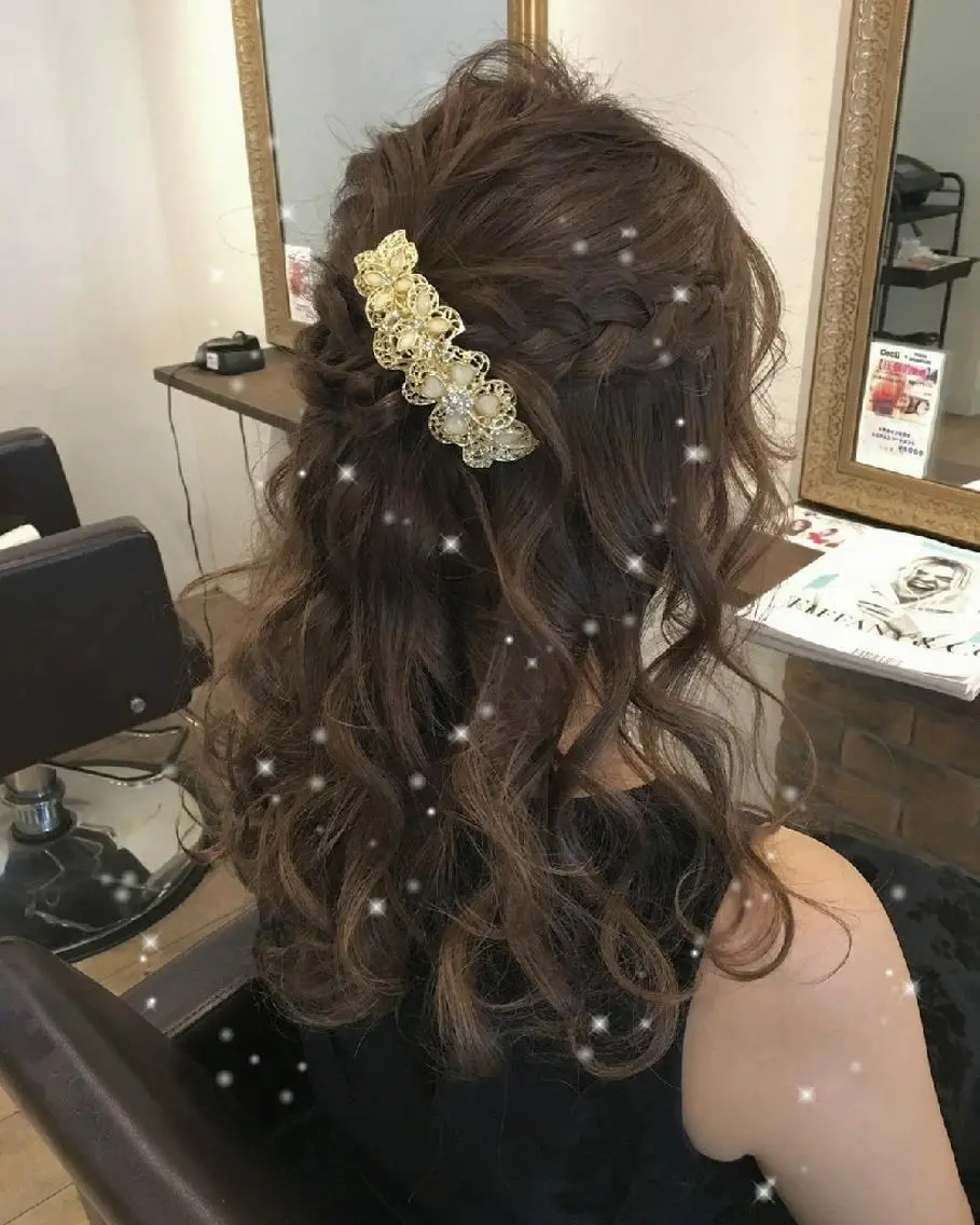 ヘアアレンジ ロング ハーフアップ RU RIのヘアスタイル