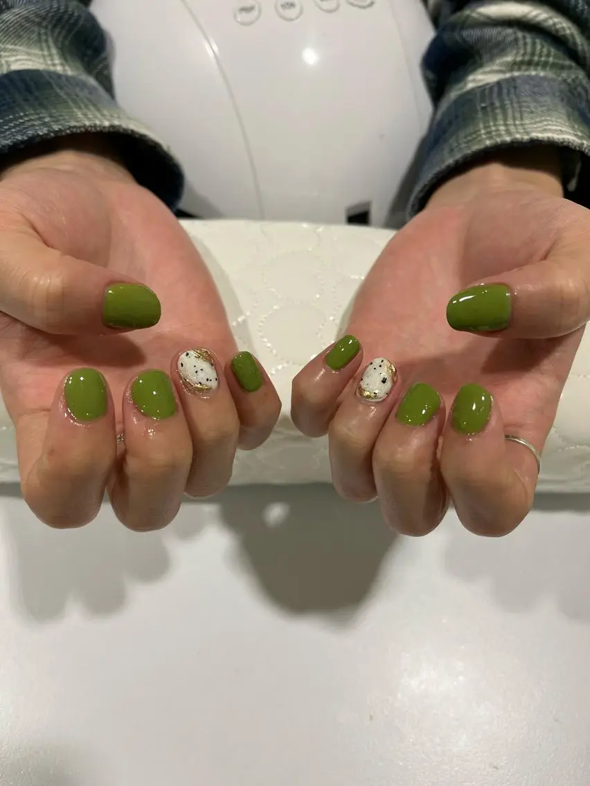 ネイル グリーン ピスタチオネイル ハンドネイル toystage .nailのネイルデザイン