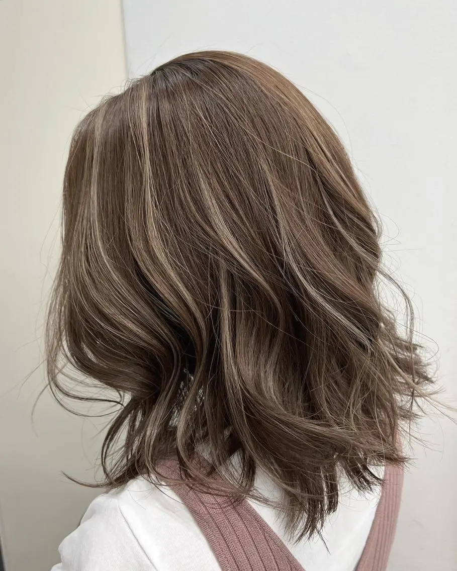 ミディアム カラー ハイライトカラー ハイライト 【公式】amble luxe池袋東口🩷のヘアスタイル