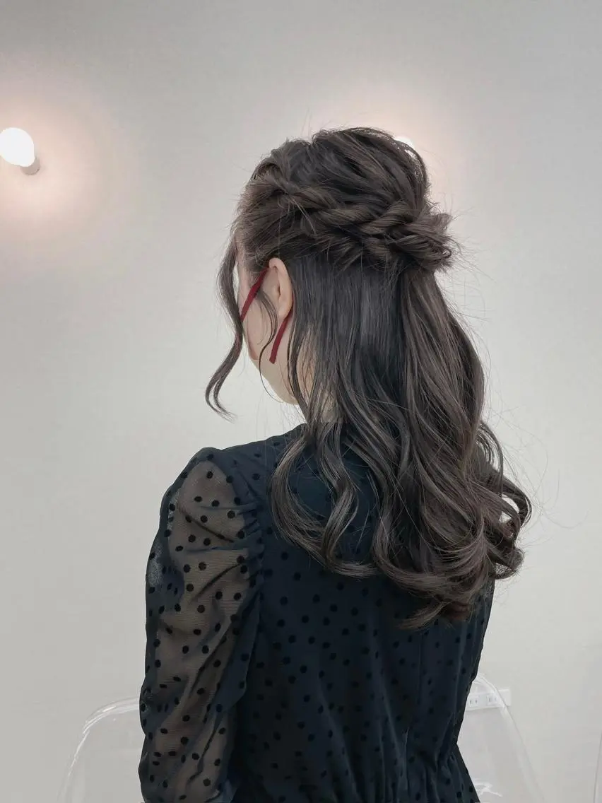 ロング ヘアアレンジ ハーフアップ CARELLY Rukaのマツエク・マツパデザイン