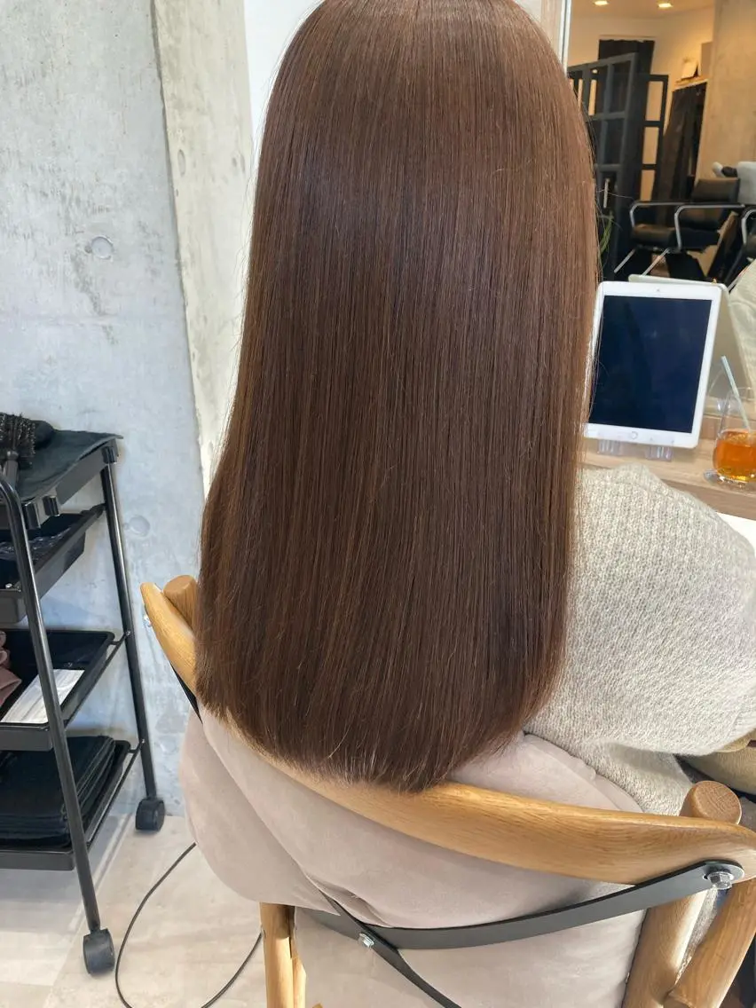 セミロング カット ヘアカラー トリートメント ✨色持ちの良い艶 カラー✨蟹江真世のヘアスタイル