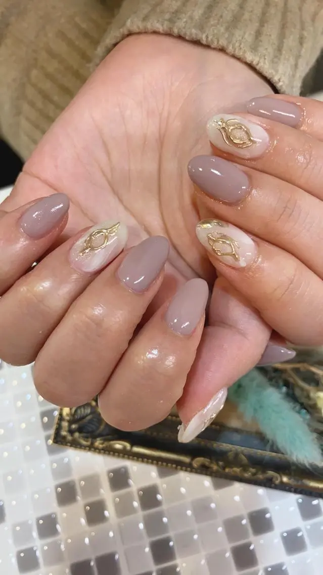 ネイル ミラーネイル nailist yuiのネイルデザイン