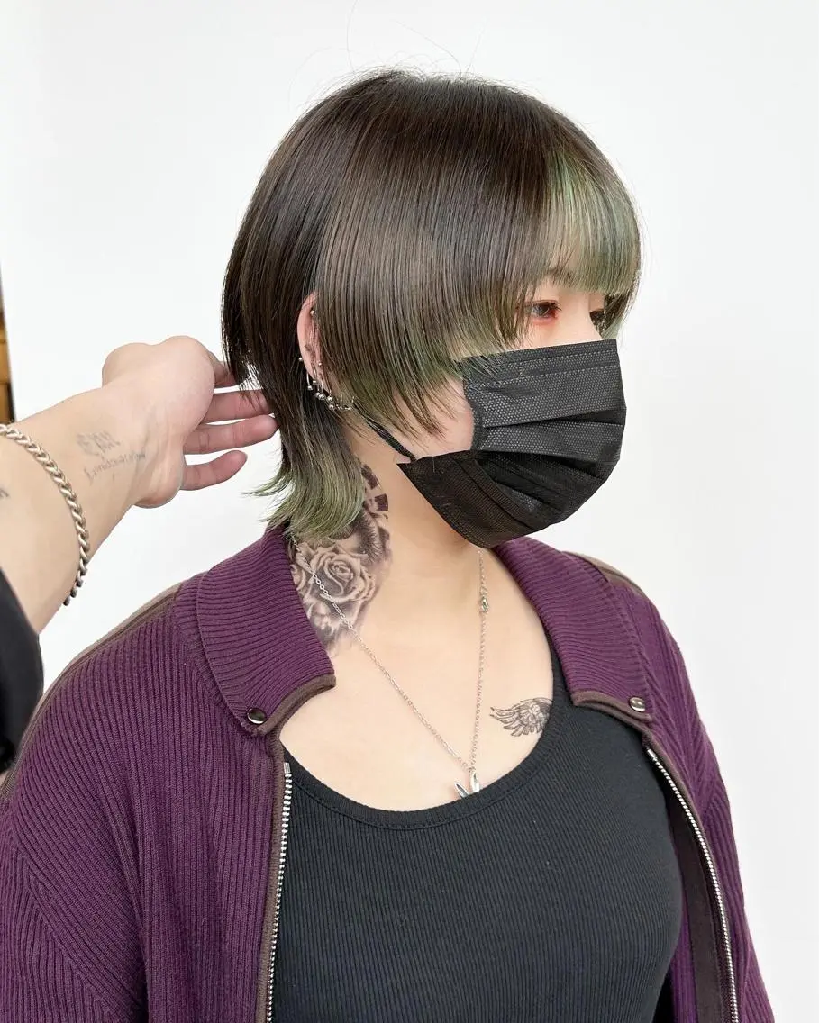 ショート ボブ 顔まわりレイヤー 顔周りカット ハッシュカット 姫カット 大阪ウルフカット ハッシュカットのヘアスタイル
