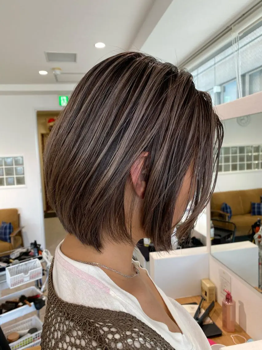 ショート カラー カット ヘアカラー トリートメント JILBLAN京都 ショート/ハイライトのヘアスタイル