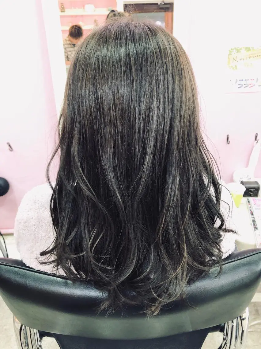 セミロング カラー カット ヘアカラー トリートメント 浦山 和之のヘアスタイル